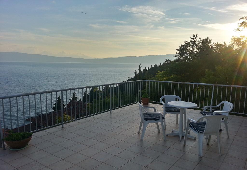 Maslov Apartments Ohrid Ngoại thất bức ảnh